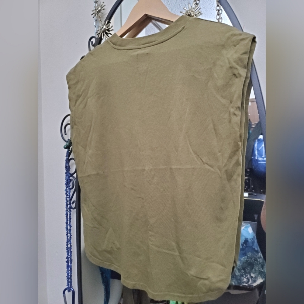 Women's muscle tee